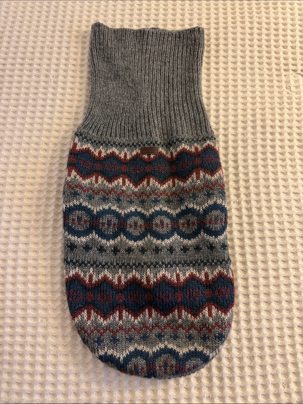 Barbour Gray Fair Isle dog Sweater with Blue and Red Accents - Picture 5 of 10